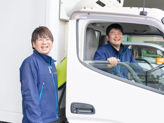 残業は少なめで、月8～10日休！連休も取れるので無理なく働けます