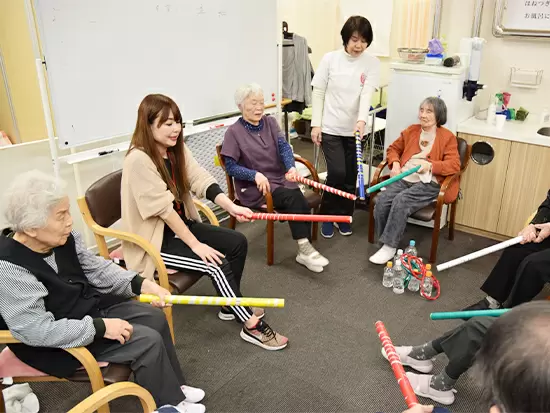 介護スタッフ・訪問介護、職種は違えどミッションは1つ。利用者様の日常をより豊かにすることです。