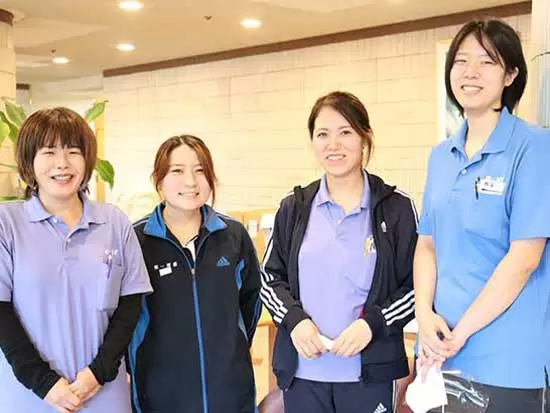 給与・福利厚生・職場環境…。業界内でも高水準の働きやすさが揃っていると、職員も大絶賛！