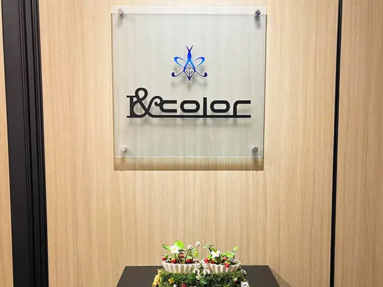 I＆COLORの「I」は私たちが皆さま（COLOR）にお届けしたい想いが込められています。