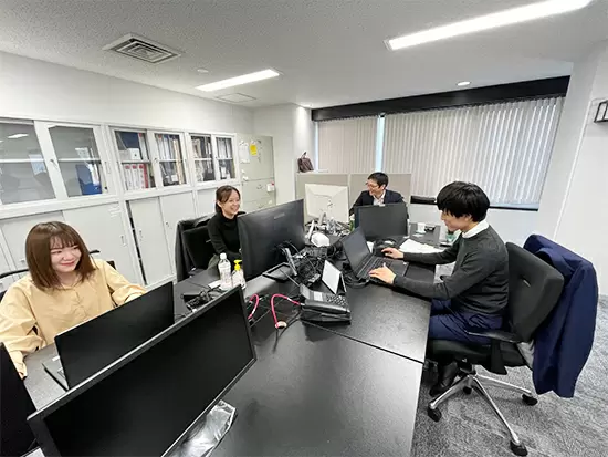 ◆職場全体をサポートして、他のメンバーが力を発揮できるよう環境を整えるお仕事です！