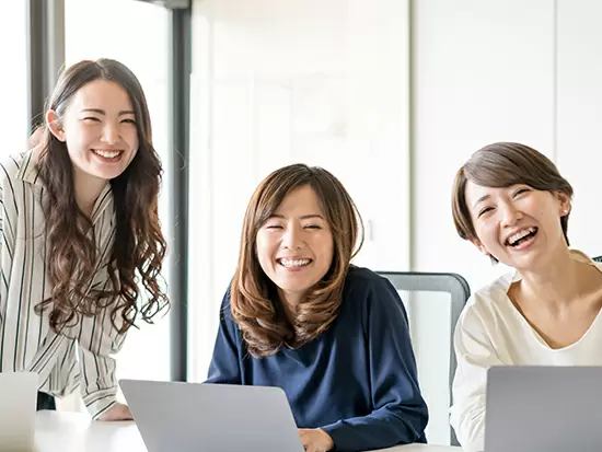 女性が安心して働ける環境作りをしています。働きながらがんばるママも在籍。