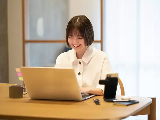 入社年次関係なく距離が近く、フラットな関係性があります。