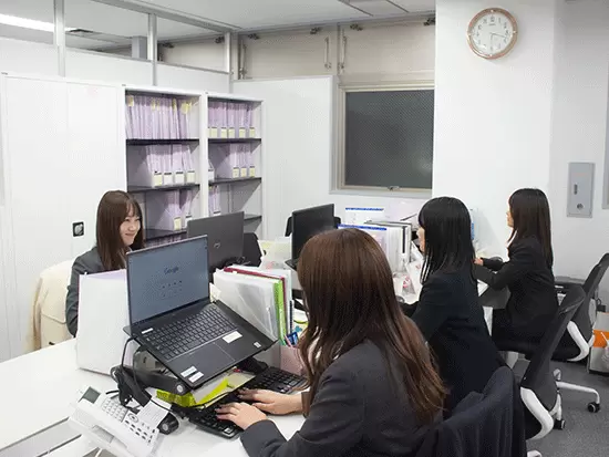 女性社員が多数活躍中！営業事務の部署は全員が女性です。