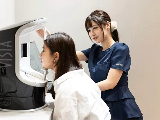 無料の肌診断やオンラインカウンセリングなどで、あらゆるお客様の美の悩みに寄り添っています。