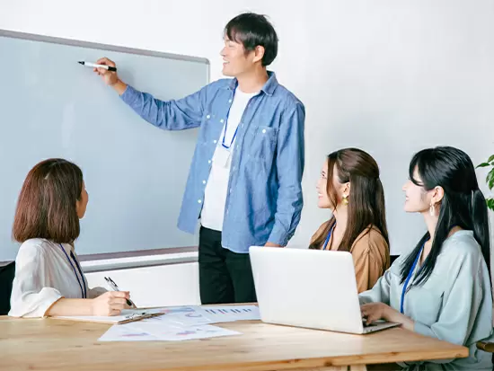 未経験スタートが多いので、分からないことは何でも質問・相談できる環境です。