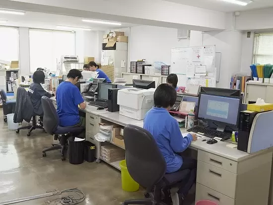 20代から50代まで幅広い年齢層が活躍しています。