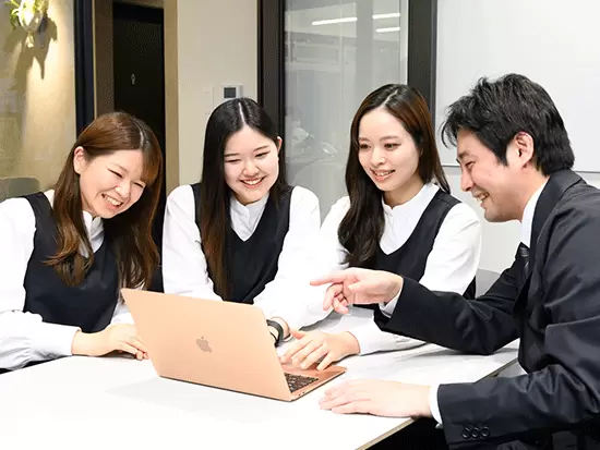 ビジネスマナーや商材の知識、全てイチからお教えします！