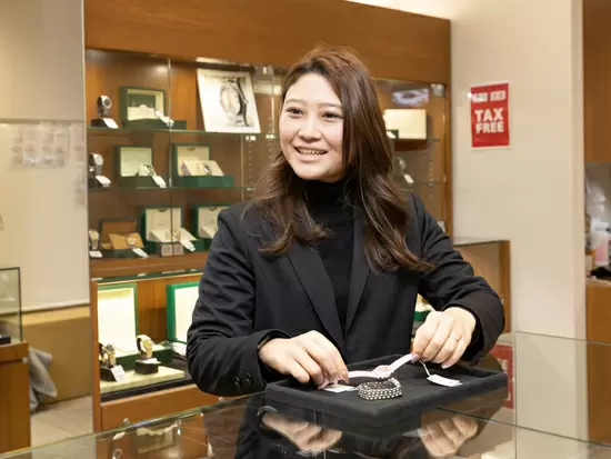 web上でのLiveショッピングなど、新しい取り組みにも挑戦しています