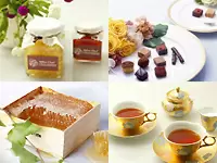 食器から家具、調度品に至るまこだわり抜かれているカフェサロン