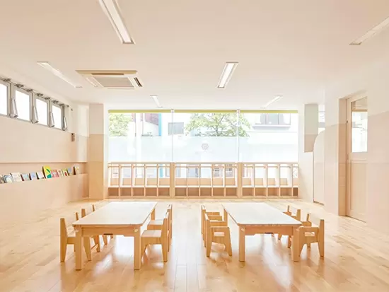 定員13名の少人数制！0～2歳児クラスのお子さまがのびのび成長しています。