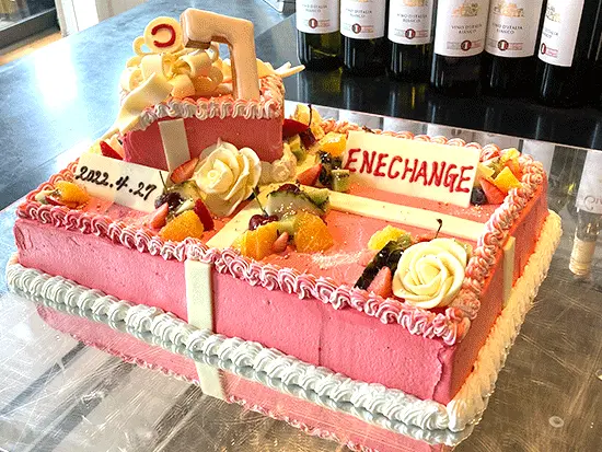 誕生日や出産をみんなでお祝い…＊。こうした社風が居心地の良さを生んでいます。