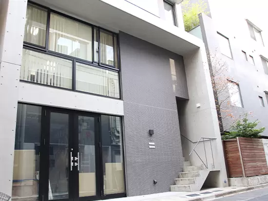 株式会社ジップス