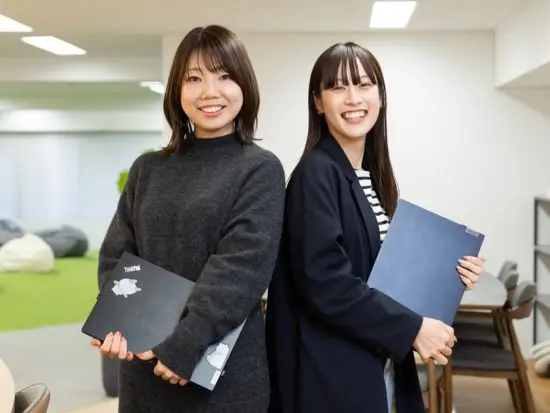 人当たりの柔らかいメンバーが多く、協力しながら業務を進めています。中途入社の壁はありません。