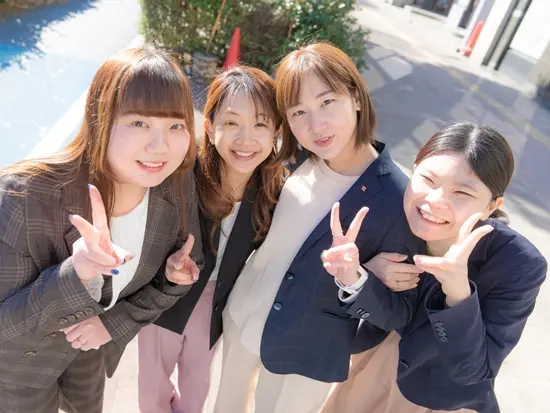 ブランドメッセージは「あなたの未来を強くする」。