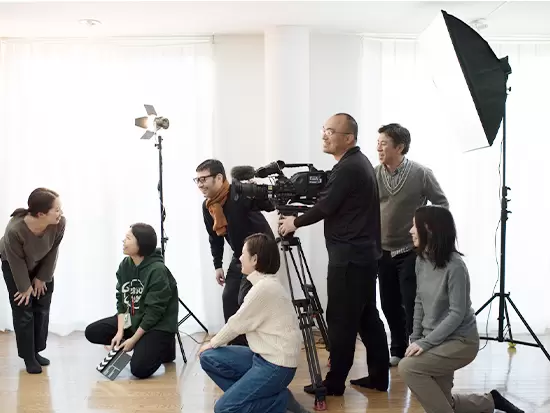 社員1人ひとりがイノベーションを起こす、世界観作りのプロフェッショナルを目指します。