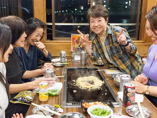 温かくてチームワーク抜群の雰囲気が魅力です♪※写真はコロナ前に撮影いたしました