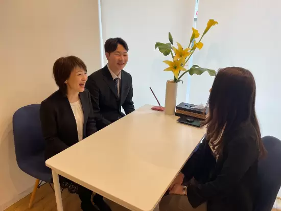先輩が親身に教えてくれます！事務未経験でもご安心ください。