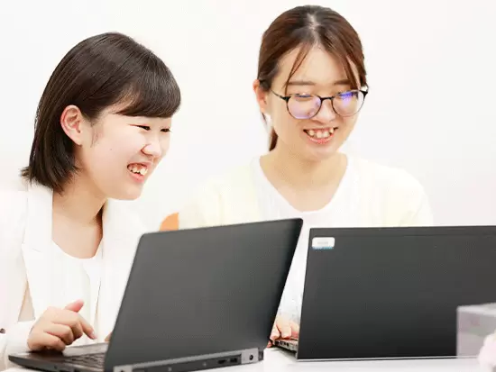 20代～30代の女性が多数活躍中！フォローし合い、一緒に成長を目指す風土があります。