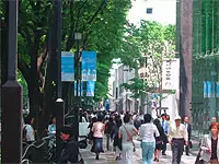 オシャレな街の代表「表参道」に一号店をオープン！
