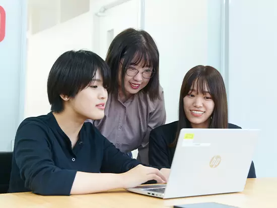 研修や資格手当を充実させており、一人ひとりのキャリアに向き会っています。