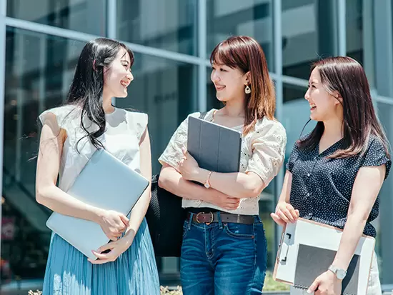 残業がほとんどないため、仕事のメリハリがつく環境をご用意！