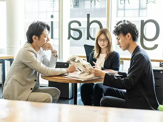 若手であろうとどんな意見も尊重するのが弊社の特徴です♪