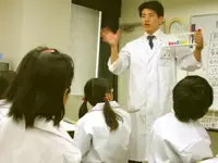 子どもたちは、自ら進んで学びに来ています