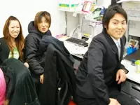 明るい雰囲気のオフィス。女性比率も高いのですぐに馴染めます