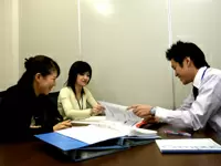 社内では業務円滑のためコミュニケーションを大事にしています。
