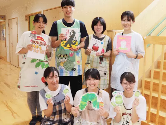 たくさんの遊びを通じて、子どもたちと楽しさとうれしさを共有する保育を行っています