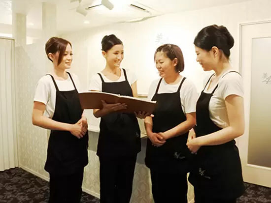 スキルアップ試験に合格で昇給できたり、店舗目標達成時のインセンティブもあり！