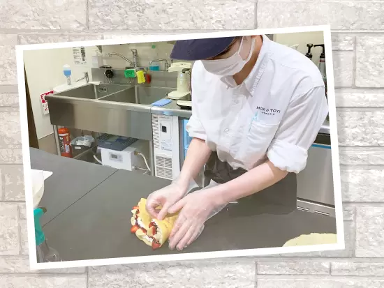 【STEP3】巻いていきます♪（ふわふわと柔らかいので慎重に…！）