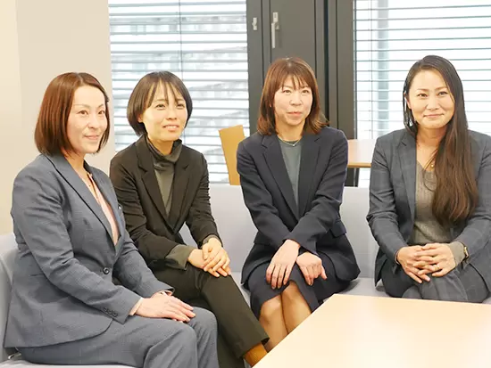 家庭と両立しながら働くママさんが活躍中！腰を据えて長く働ける環境です。