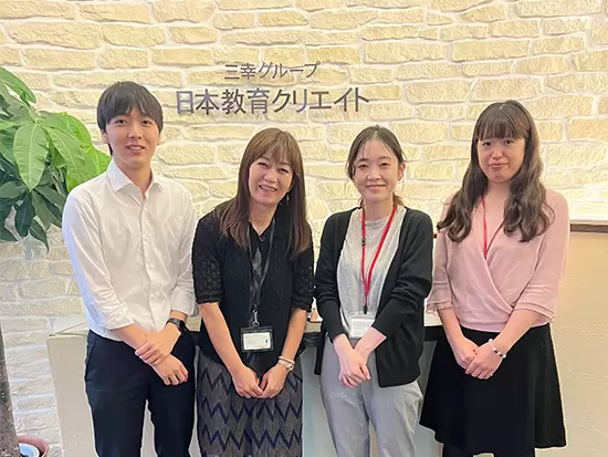 社員同士、和気あいあいとした雰囲気。分からないことがあれば遠慮なく聞いてください！