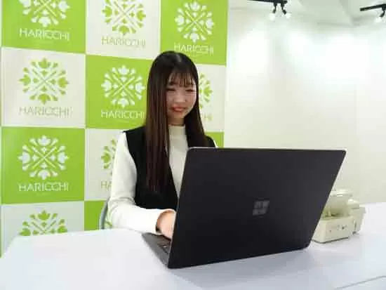 私服勤務OK！髪型や髪色も自由！ネイルもOKなのでオシャレを我慢することなく働けます！