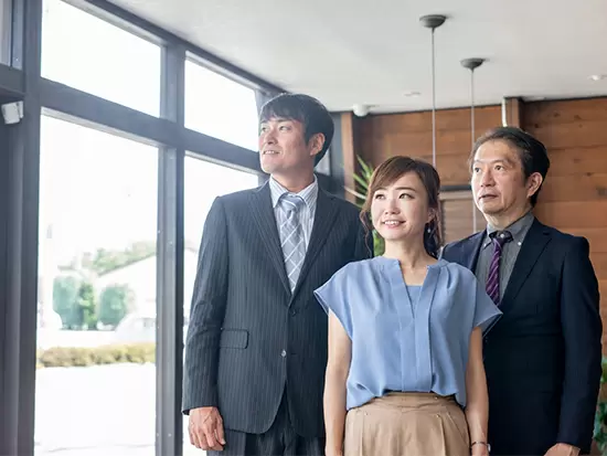 「経常利益」「利益率」は国内銀行でトップ3。安定の財務を誇ります。