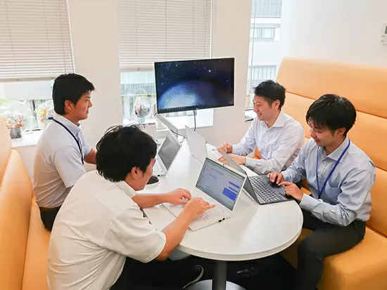 今年春から導入された新たな人事評価制度も、社員・パート含めて20段階の給与テーブルを設定。
