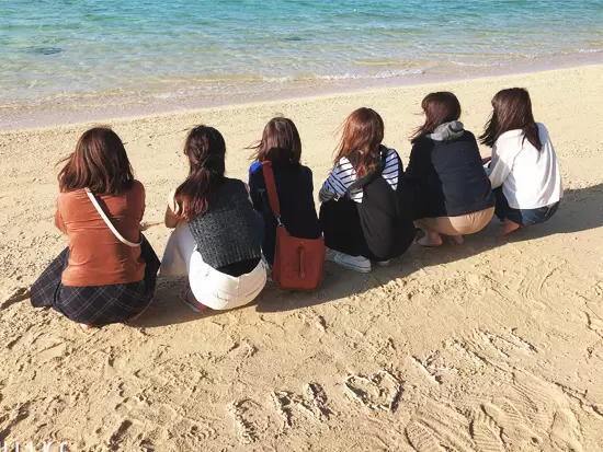 売り上げが上がった分はしっかり社員へ還元★社員旅行では沖縄に行きました！