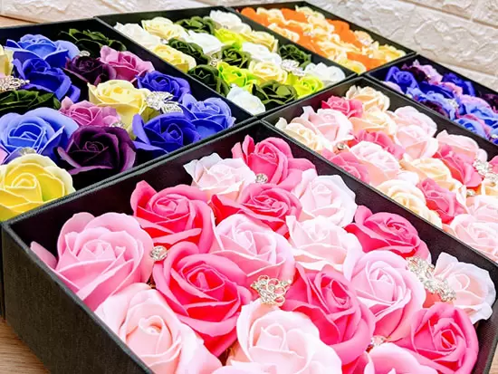 大手をはじめ、全国にお取引先を持つ当社。お花屋さんの間では、ちょっと名の通った存在なんですよ。