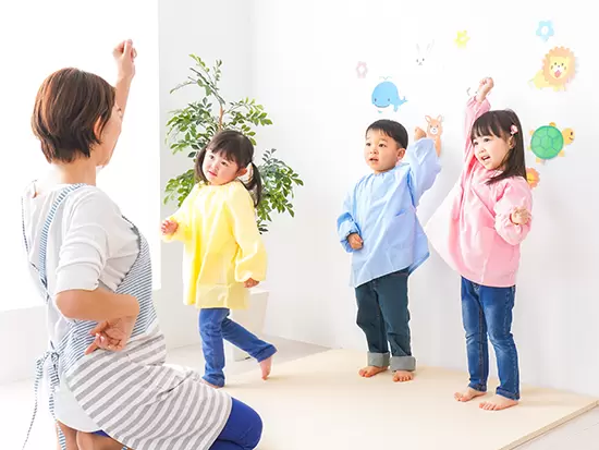 元ベネッセ研究所所長の五藤博義氏に監修を受け、時代のニーズに沿ったサービスを展開しています。