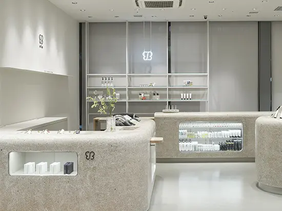 「本物」を追求する姿勢は、私たちの接客の軸でもあり、店舗が目指し続けるものでもあります。