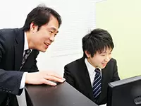 代表自ら、マンツーマンで新人教育にあたることも！未経験の方もしっかり成長できますよ♪