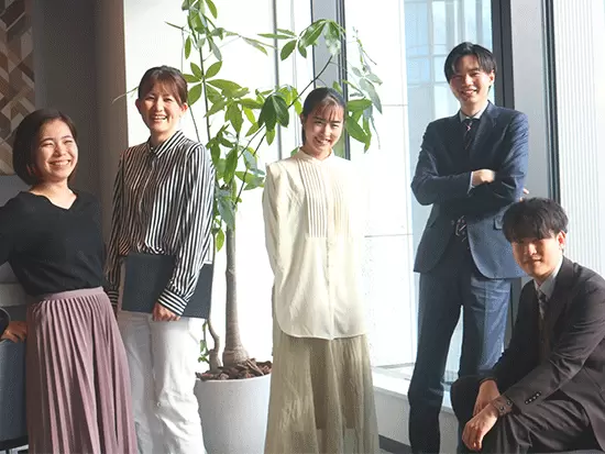「時代に合わせた価値の創造」をモットーに、変化を続けながら、 強くてしなやかな組織を目指しています。