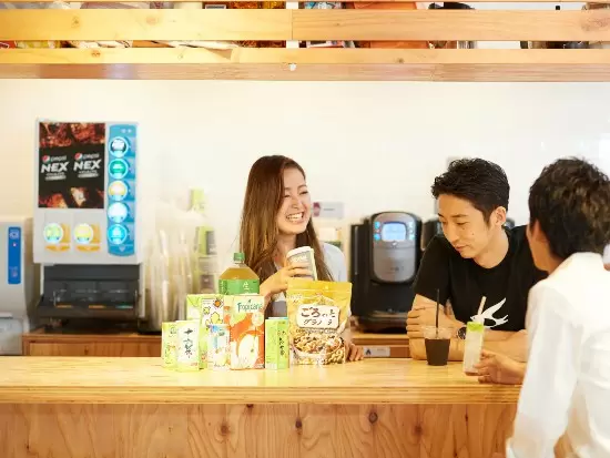 社内にはドリンクバーも設置！雇用形態に関係なく全社員が利用できます！