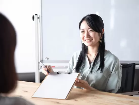 お客様や派遣スタッフの方に寄り添える環境です。