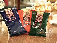 オリジナルブレンドコーヒーは世界中のコーヒー豆からセレクト。