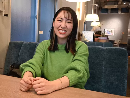 “大人ベンチャー”を自称する当社。平均年齢は33歳、既婚率も70％超と、落ち着いた雰囲気があります。