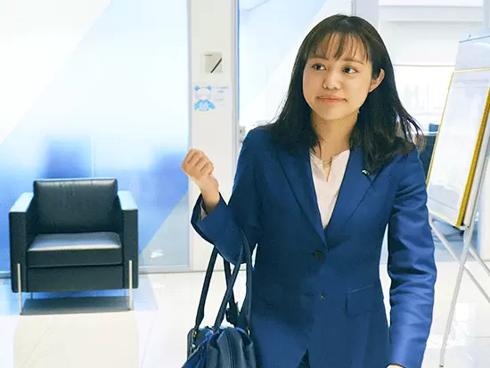 保険業界未経験からスタートする社員も多数！先輩のサポートを得て、皆ぐんぐん成長しています。