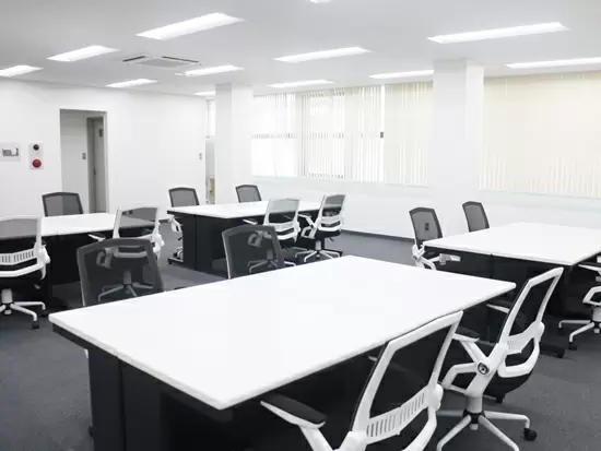 池袋駅徒歩3分の新オフィス！飲食店も沢山あるのでランチタイムや仕事終わりも楽しむことが出来ます◎